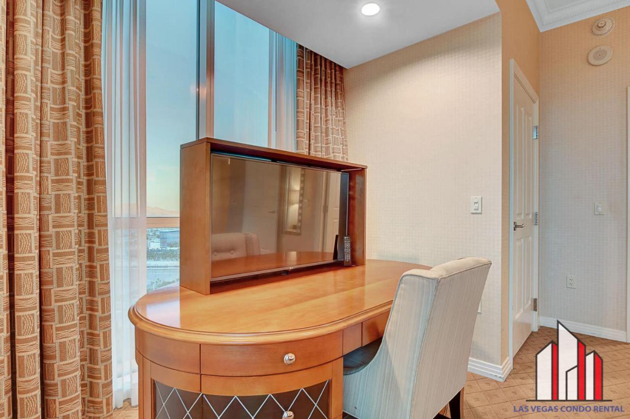 Mgm Signature-30-721 1br2ba F1 Strip View Balcony Holiday home