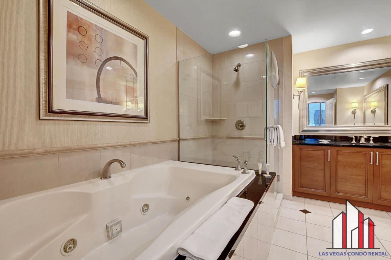 Mgm Signature-30-721 1br2ba F1 Strip View Balcony Holiday home Las Vegas